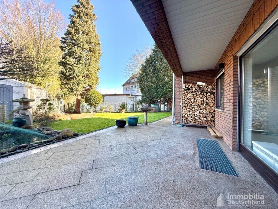 Terrasse Reihenendhaus L�nen