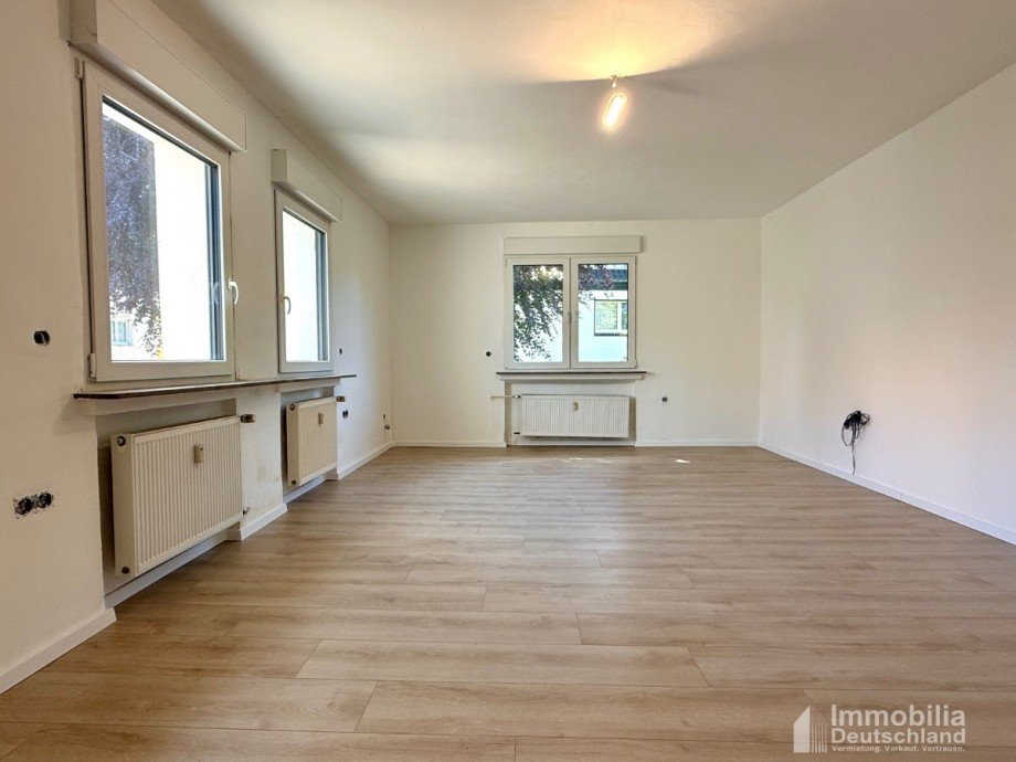 Weitr�umiges Wohnzimmer Etagenwohnung Dortmund
