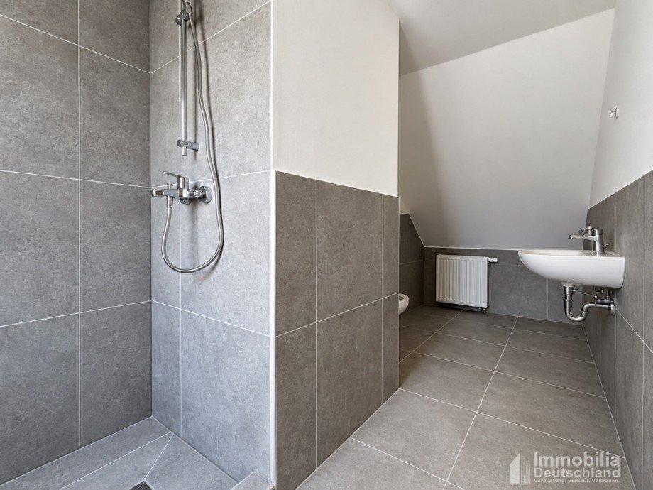 Tageslichtbad Dachgeschosswohnung Holzwickede
