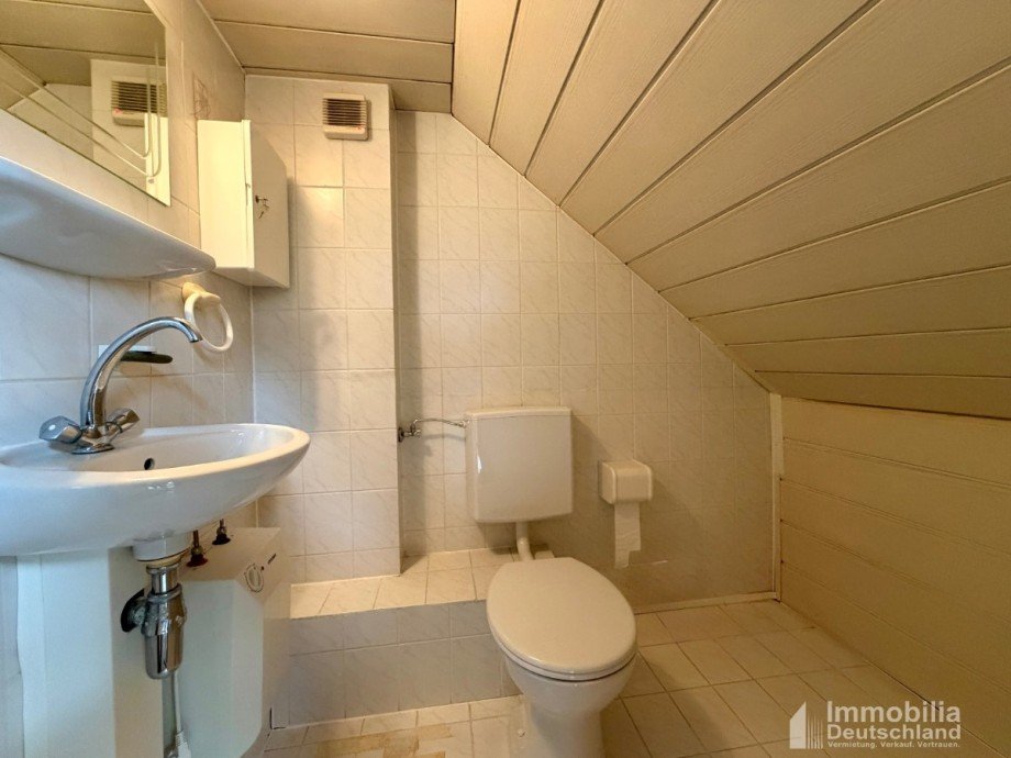 WC Dachgeschoss Reihenmittelhaus Schwerte