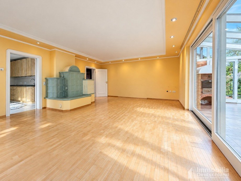 Wohnzimmer mit Blick zur K�che Einfamilienhaus Dortmund