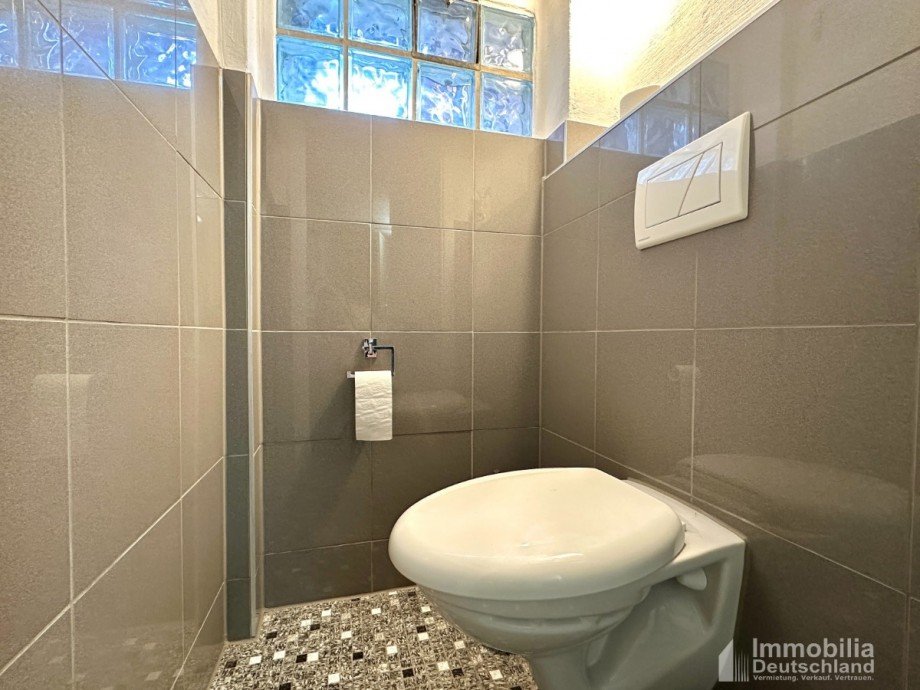 WC im Keller Doppelhaush�lfte Dortmund