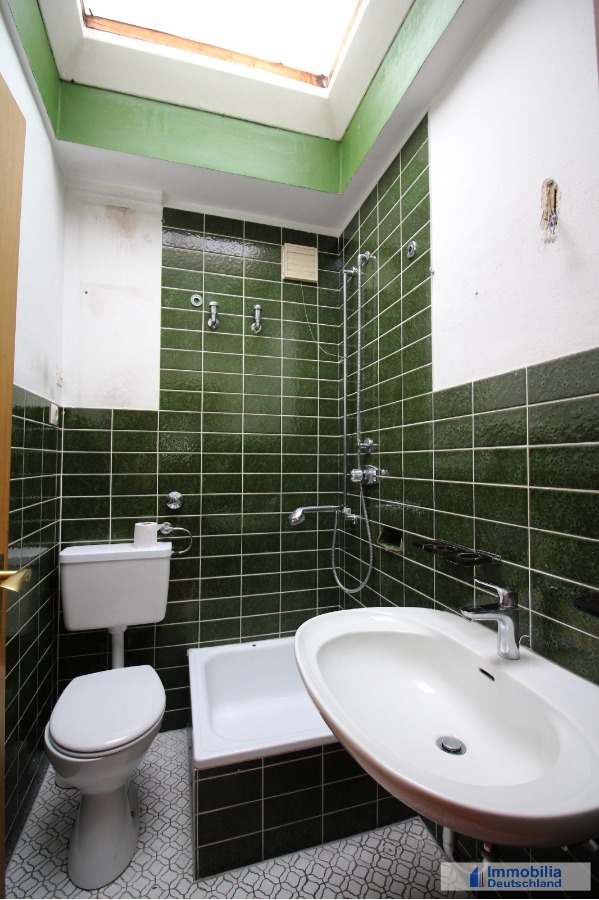 Dusche Hauptwohnung Zweifamilienhaus Dortmund