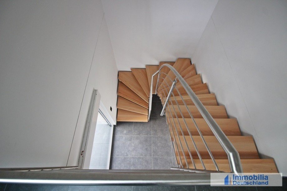 Treppe zum Obergeschoss Maisonettewohnung Dortmund