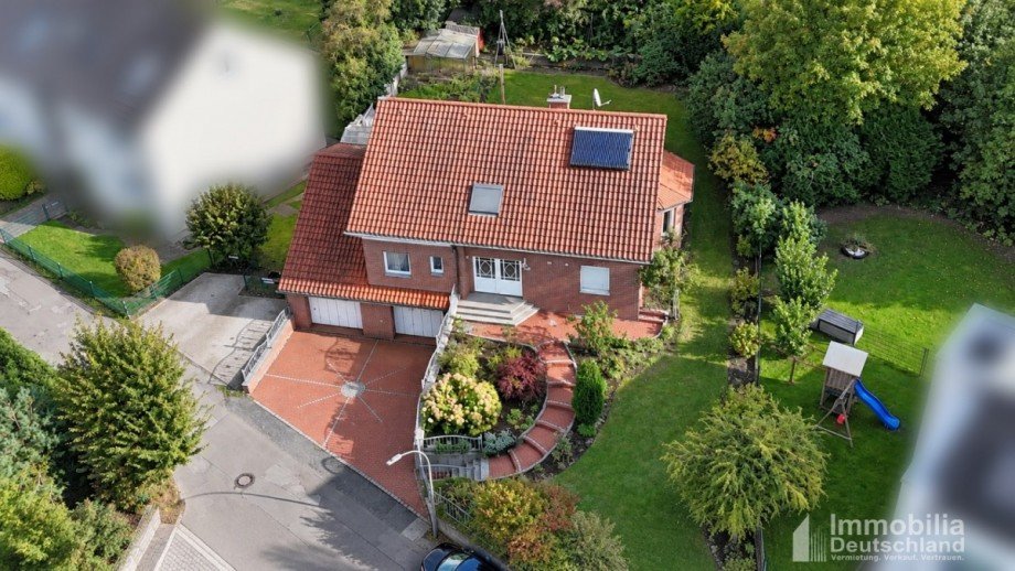 Drohnenaufnahme Vorderseite Einfamilienhaus Dortmund
