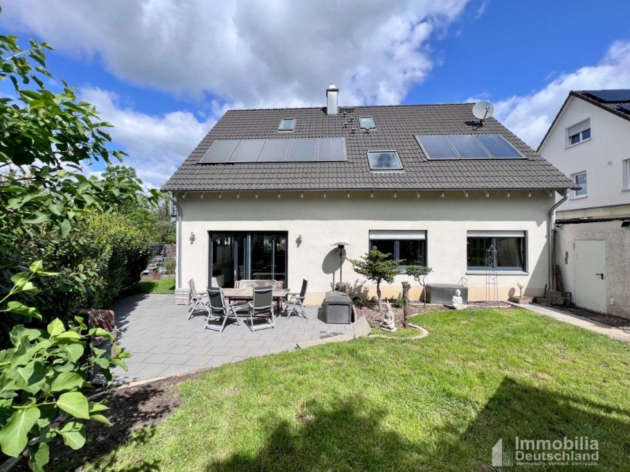 Au�enansicht vom Garten Zweifamilienhaus Bergkamen