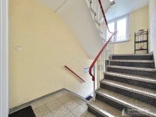 Treppenhaus Sonnige 2-Zimmer-Wohnung mit Balkon und Einbauk�che ? einfach einziehen