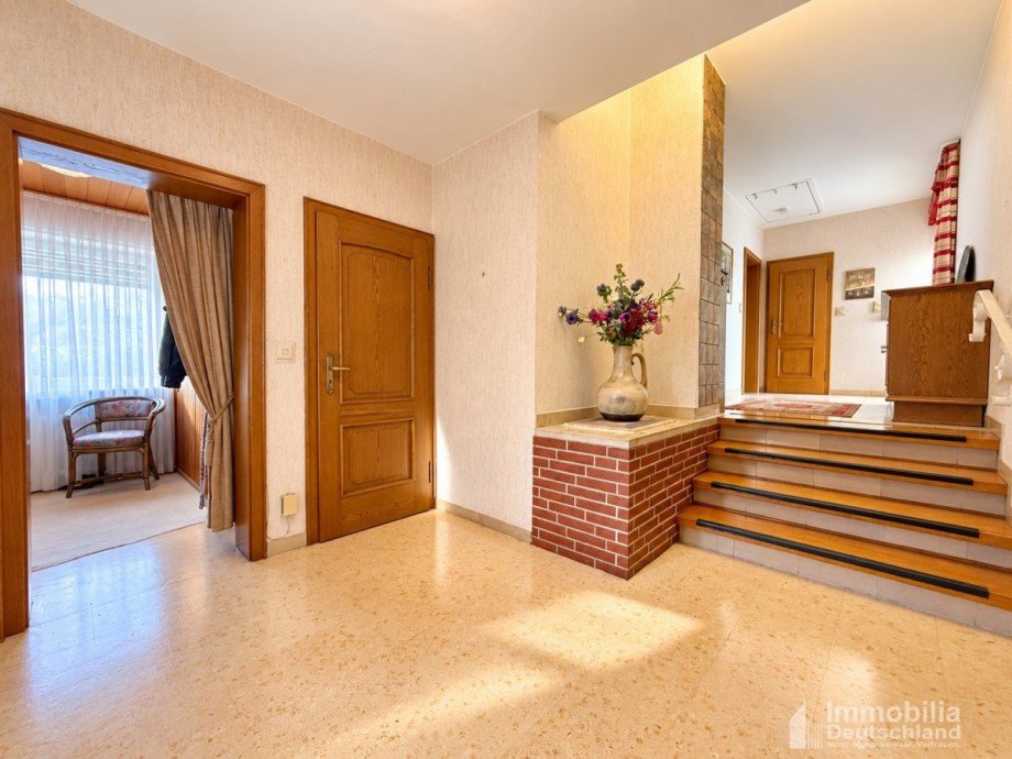 Eingangsbereich mit Blick auf Schlafbereiche Haus L�nen