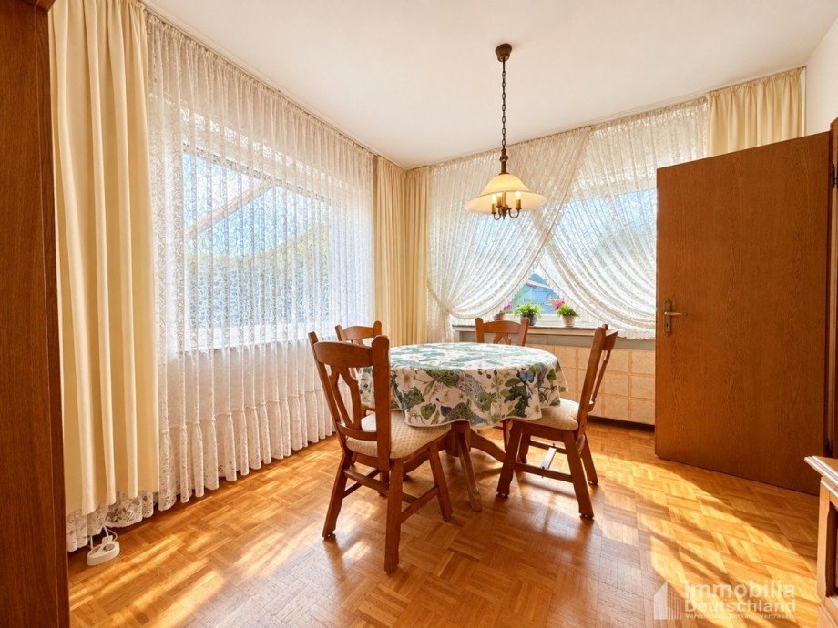 Esszimmer Haus L�nen