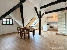 Wohnzimmer / Essbereich mit Blick auf K�che DG Wohnen & Arbeiten vereint in Bestlage: Ihr Logenplatz in der L�ner Fu�g�ngerzone!