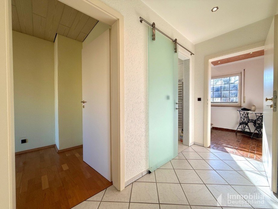 Flur Obergeschoss Reihenendhaus L�nen