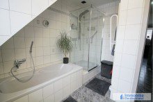 Hauptbadezimmer 1.OG Modernes Reihenendhaus mit Garten und Garage in Dortmund-Derne