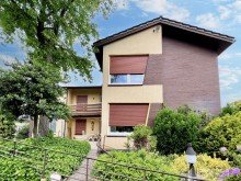Au�enansicht Zweifamilienhaus mit Garagen in Wunschlage von L�nen