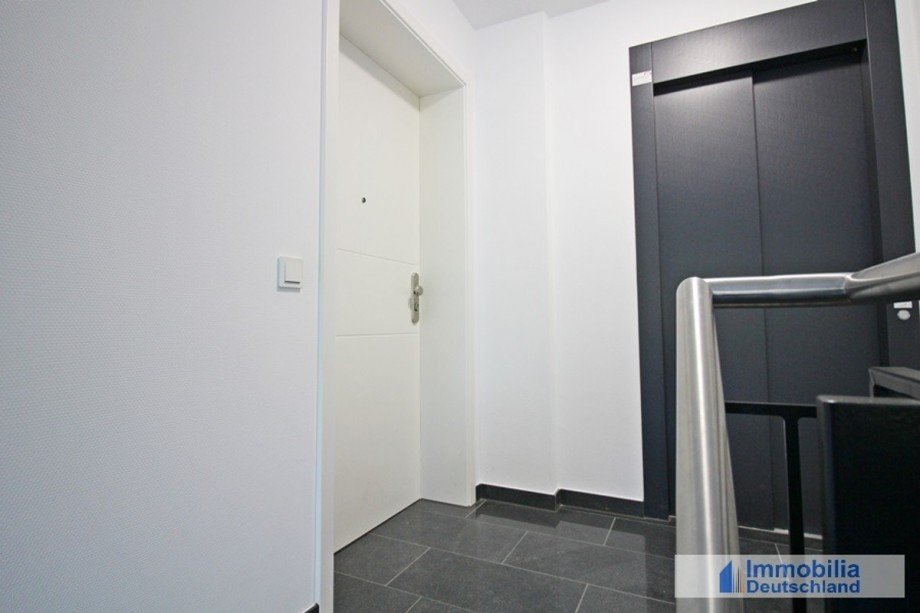 Eingangst�r + Aufzug Maisonettewohnung Dortmund