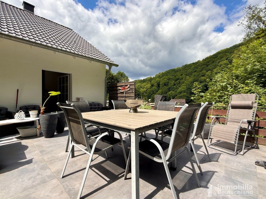 Terrasse - Wohnung DG Mehrfamilienhaus Altena