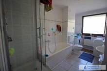 Bild... Familienfreundliches Haus mit Garten und 2 Stellpl�tzen