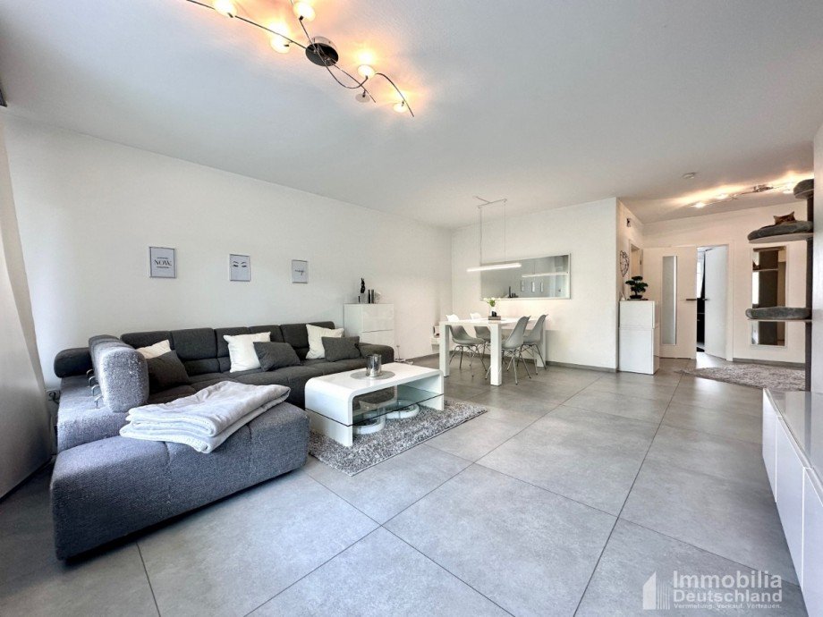 Weitr�umiger, heller Wohn-/Essbereich Erdgeschosswohnung Dortmund