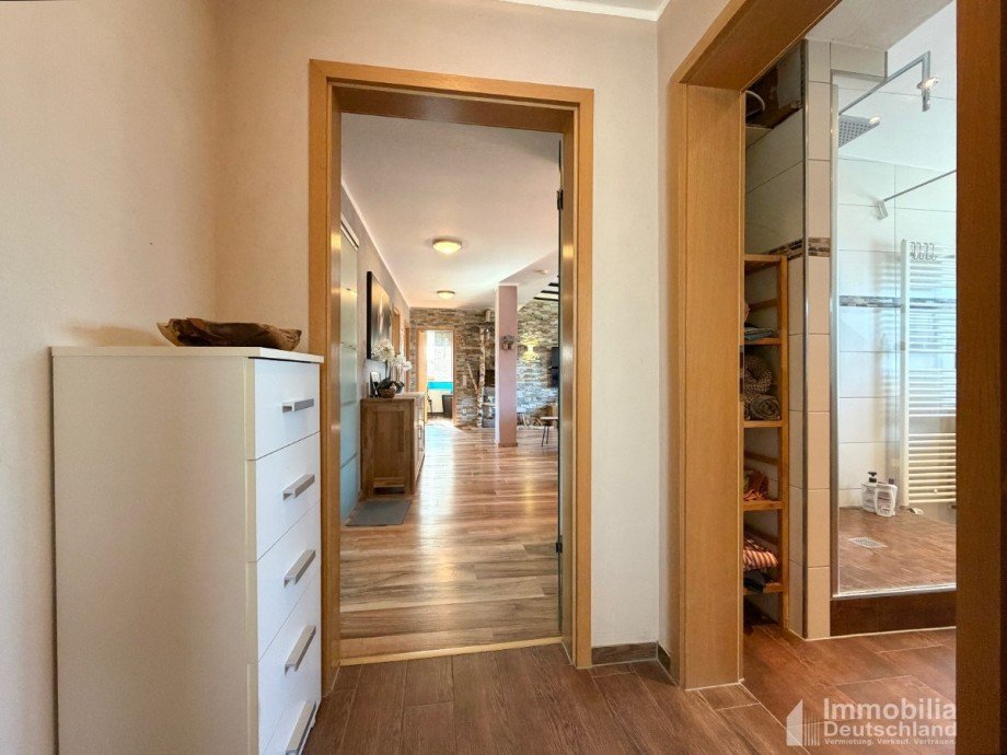 Eingangsbereich Dachgeschosswohnung L�nen