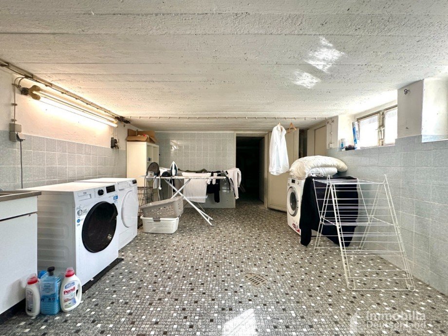 Vollunterkellerung / u.a. weitr�umige Waschk�che Doppelhaush�lfte Dortmund