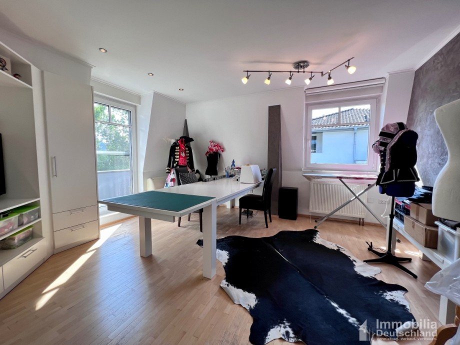 Kinderzimmer 1 mit Balkon, Obergeschoss Einfamilienhaus Soest