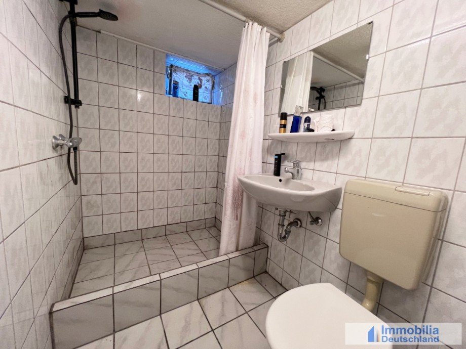 Badezimmer UG Reiheneckhaus Dortmund