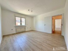 Schlafzimmer Idyllisch & Zentral: Stilvolles Wohnen in der begehrten Gartenstadt-Nord
