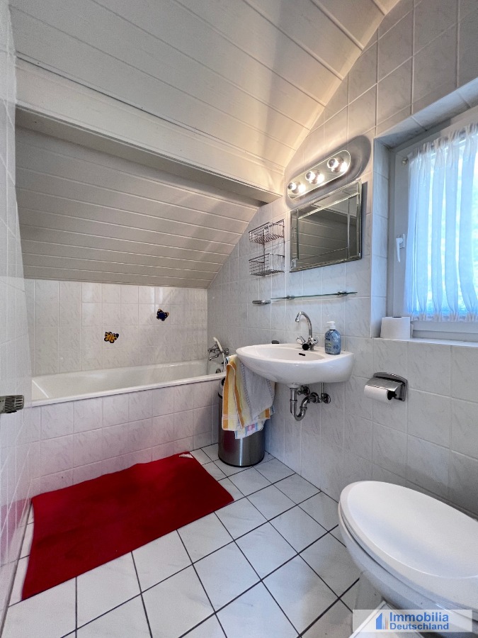 Badezimmer Dachgeschoss Reiheneckhaus Dortmund