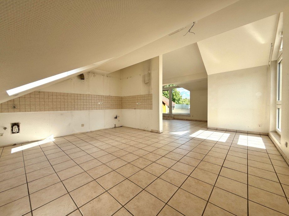 Offene K�che mit Blick zum Essbereich Dachgeschosswohnung Dortmund