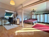Hauptbild Weitblick inklusive: Außergewöhnliches Raumkonzept mit sonniger Dachterrasse und Garage
