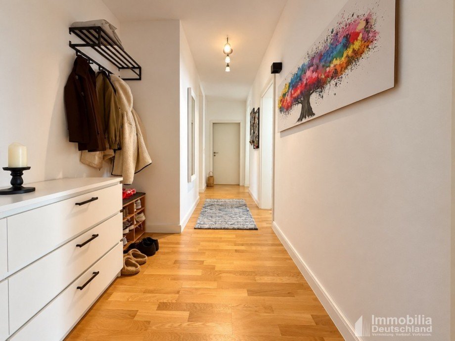 Wohnungsflur aus Sicht der Eingangst�r Etagenwohnung Dortmund