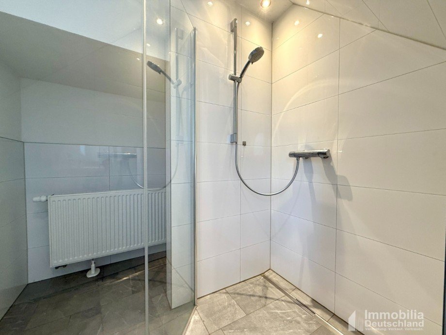 Ebenerdige Dusche - Wohnung EG Mehrfamilienhaus Altena