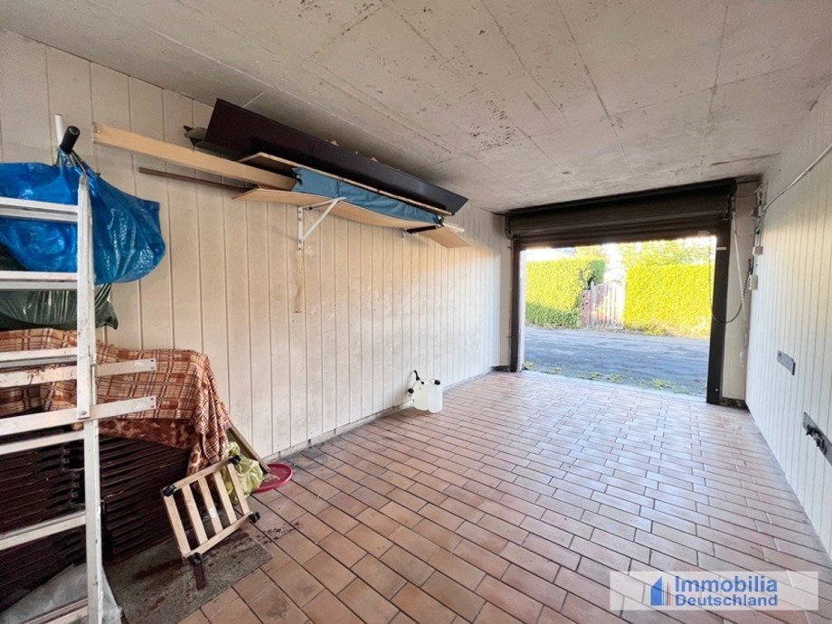 Garage Doppelhaush�lfte Kamen