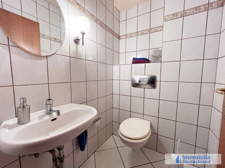 G�ste-WC Doppelhaush�lfte Dortmund