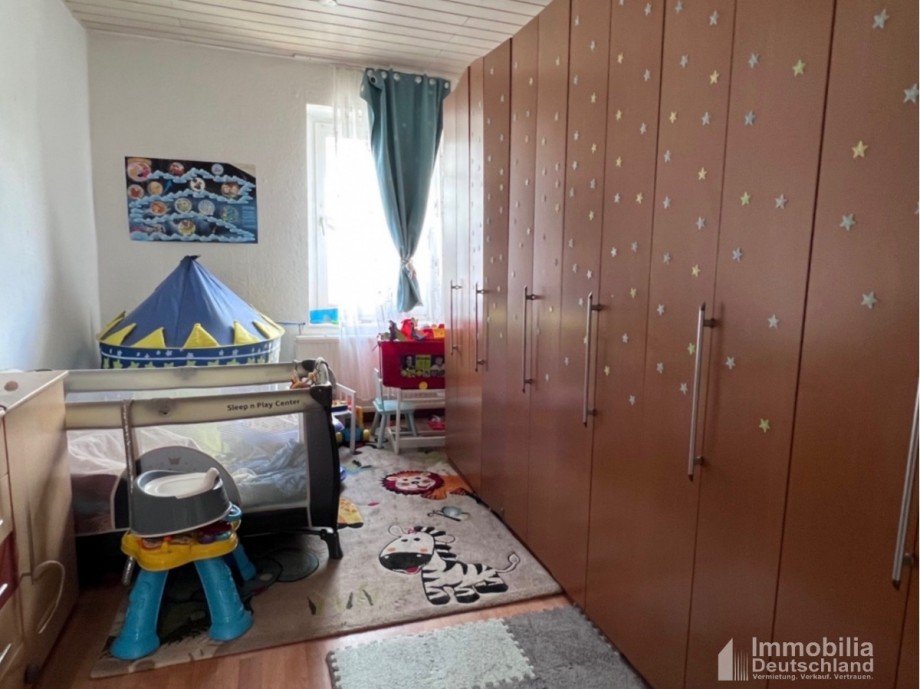 Kinderzimmer 2.OG Mehrfamilienhaus Dortmund