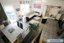 Wohnzimmer Modernes Reihenendhaus mit Garten und Garage in Dortmund-Derne