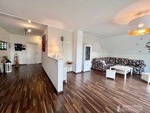 Wohnzimmer Vielseitig nutzbar! 2-Familienhaus + Einlieger mit Garten in Bergkamen