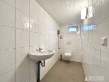 Badezimmer KG Modernisiert, gro�z�gig & familienfreundlich - Zweifamilienhaus zum Ankommen