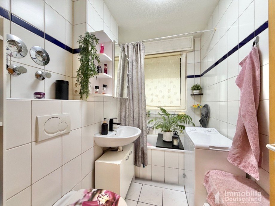 Badezimmer 1. OGL Mehrfamilienhaus Dortmund