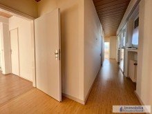 Flur 1.OG Zweifamilienhaus mit Garagen in Wunschlage von L�nen