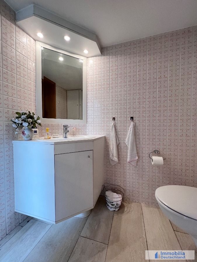 G�ste-WC Haupthaus Mehrfamilienhaus Dortmund