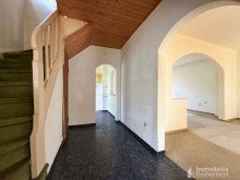 Flur / Blick vom Eingangsbereich Gestalten statt Kompromisse eingehen: Doppelhaush�lfte mit Garage und gro�em Grundst�ck
